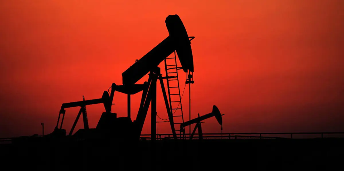 عودة النفط السعودي بقوة إلى السوق الأمريكية.. استئناف للشراكة التاريخية وضبط للأسعار الدولية