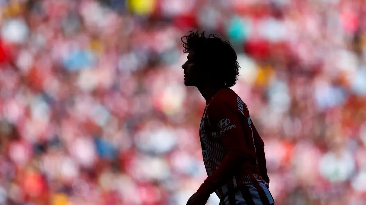 سبب غضب أتلتيكو مدريد من برشلونة بخصوص أنطوان غريزمان