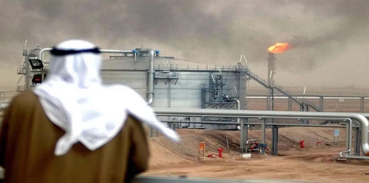 ضمن اتفاق أوبك.. السعودية تخطر العملاء بتخفيضات في معروض النفط من يناير