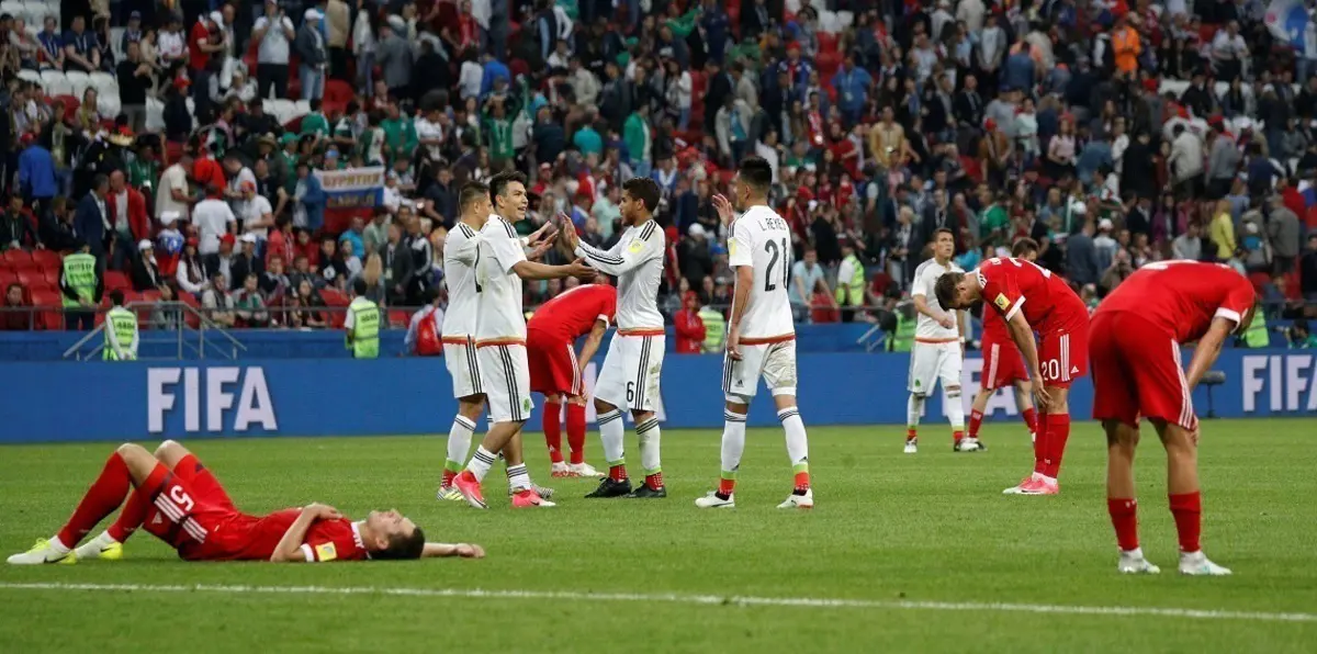المكسيك تنهي مغامرة روسيا وتصعد للمربع الذهبي بكأس القارات