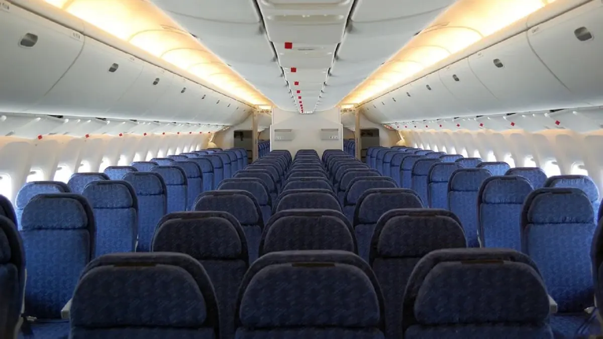 هل هناك مقعد أكثر أمانًا على متن الطائرة؟
