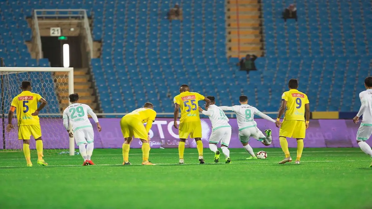 النادي الأهلي ينتزع فوزًا مثيرًا ودراميًا على التعاون في الدوري السعودي (فيديو)