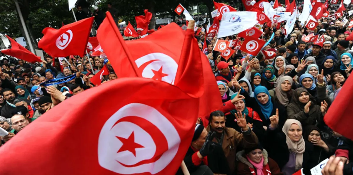 التونسيون يهددون بربيع جديد في وجه قانون يحمي "الفاسدين"