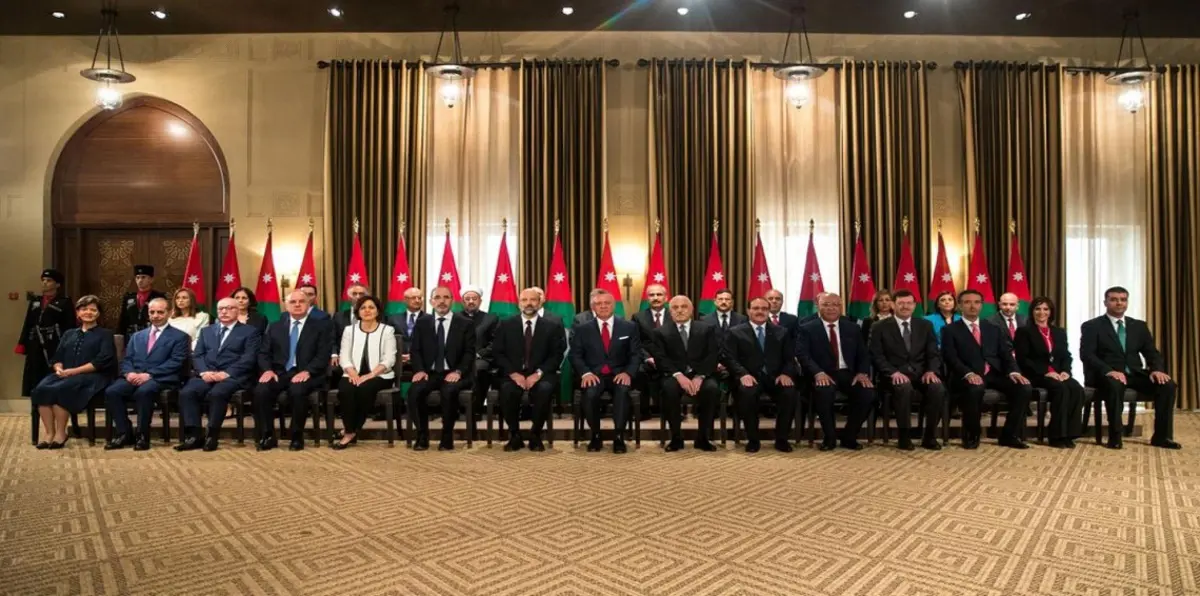 وزراء الحكومة الأردنية يقدمون استقالاتهم تمهيدًا للتعديل الأول