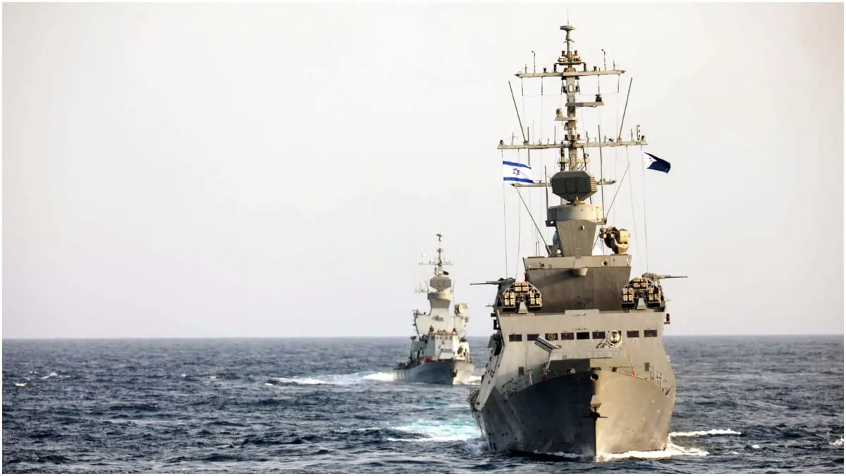 موقع أمريكي يهاجم إدارة بايدن: عاجزة عن حماية السفن بالبحر الأحمر

