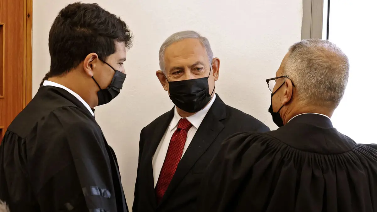 صفقة نتنياهو القضائية لـ"الإقرار بالذنب دون سجن" تهدد بانهيار الائتلاف الحاكم