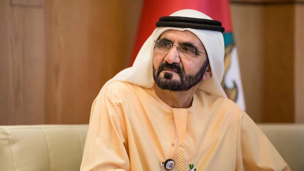 محمد بن راشد يحتفل بعيد ميلاده وسط أحفاده 