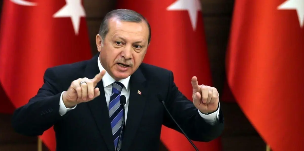 أردوغان يصف اتهامات لأسرته بتحويل أموال للخارج بـ"الأكاذيب"