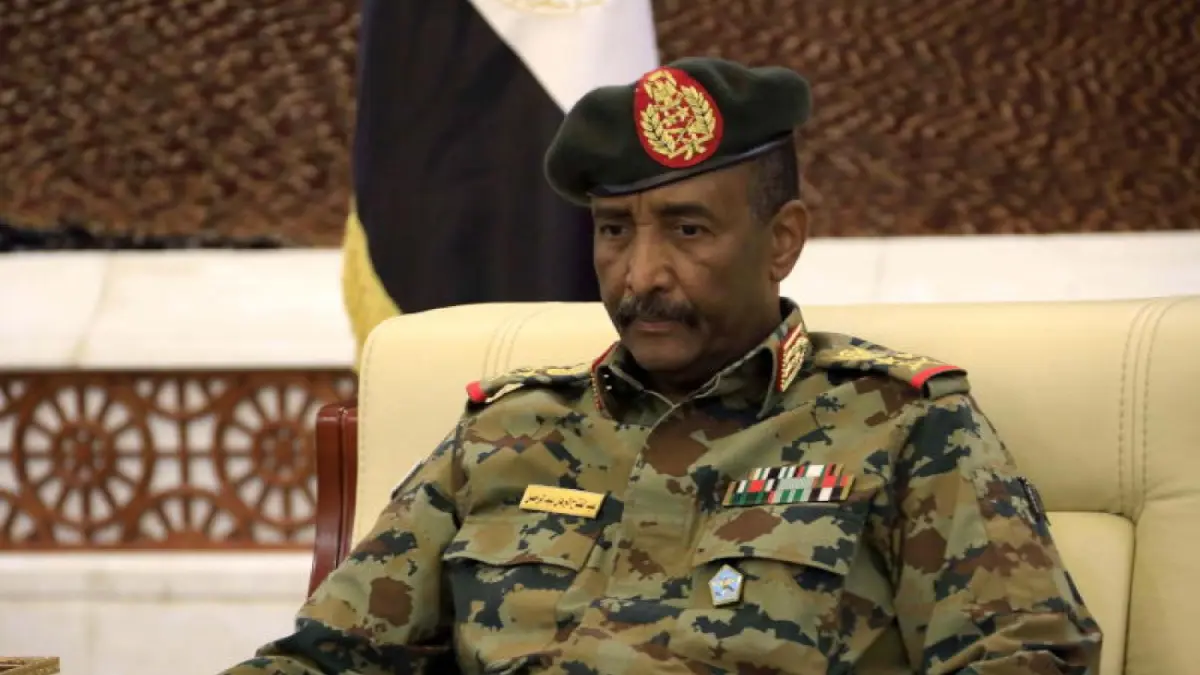 متهمًا قوات الدعم السريع.. البرهان: مقتل والي غرب دارفور "اغتيال وتصفية"