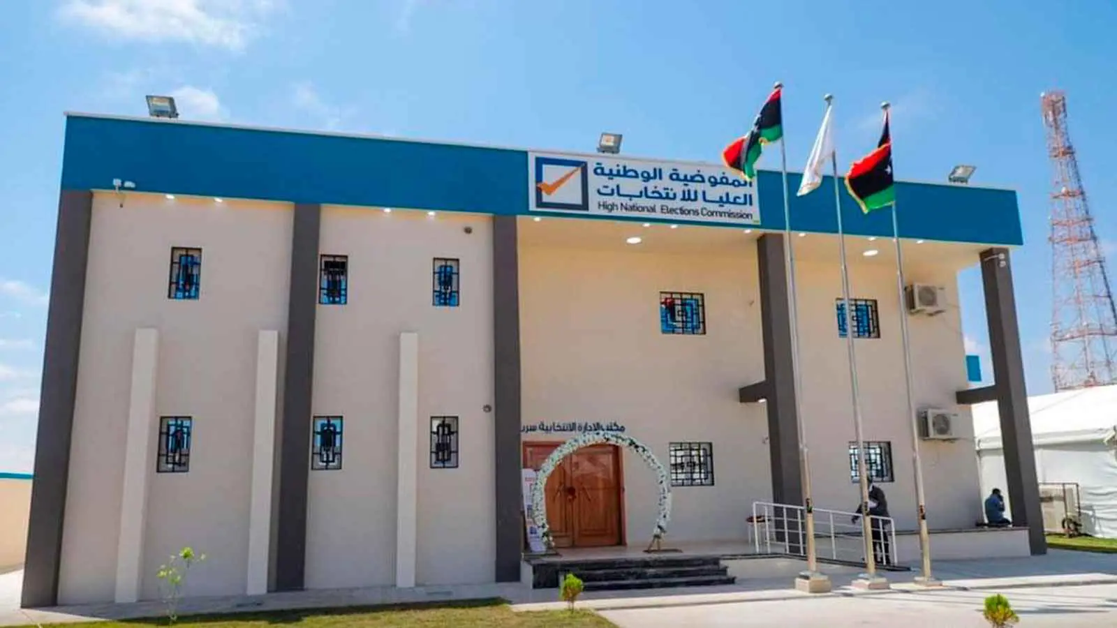 انتخابات بلدية في ليبيا وسط استهداف لمراكز الاقتراع