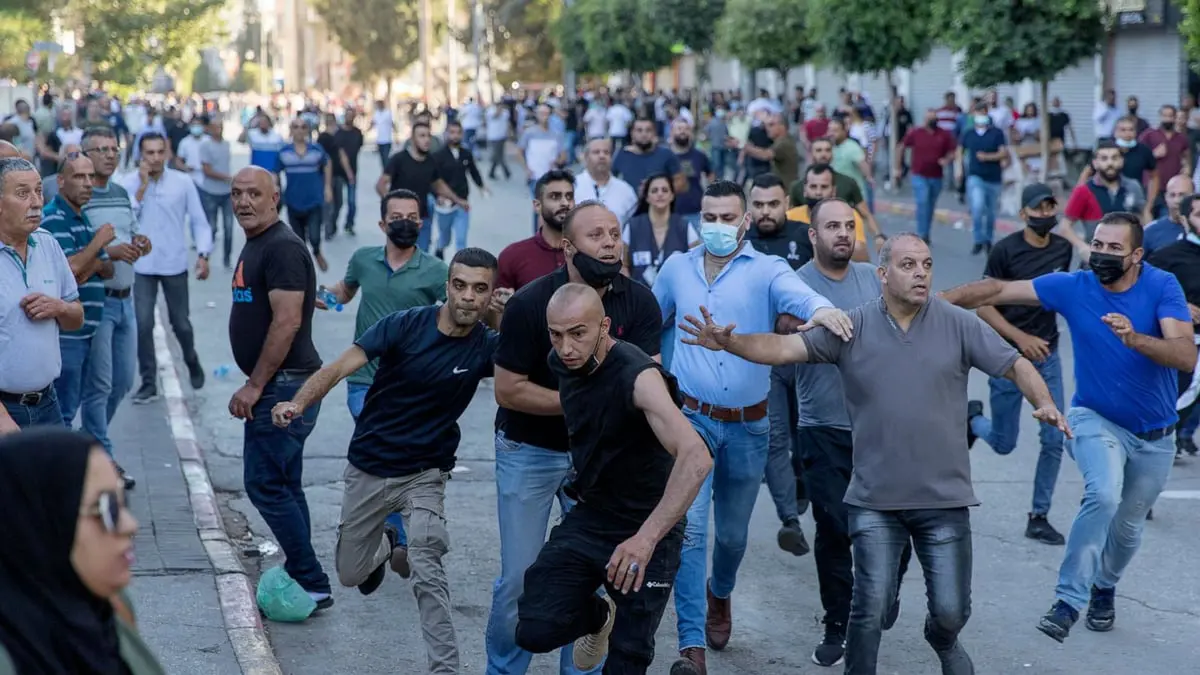 مراقبون: الاحتجاجات الفلسطينية على مقتل نزار بنات قد تتطور لصدامات دموية