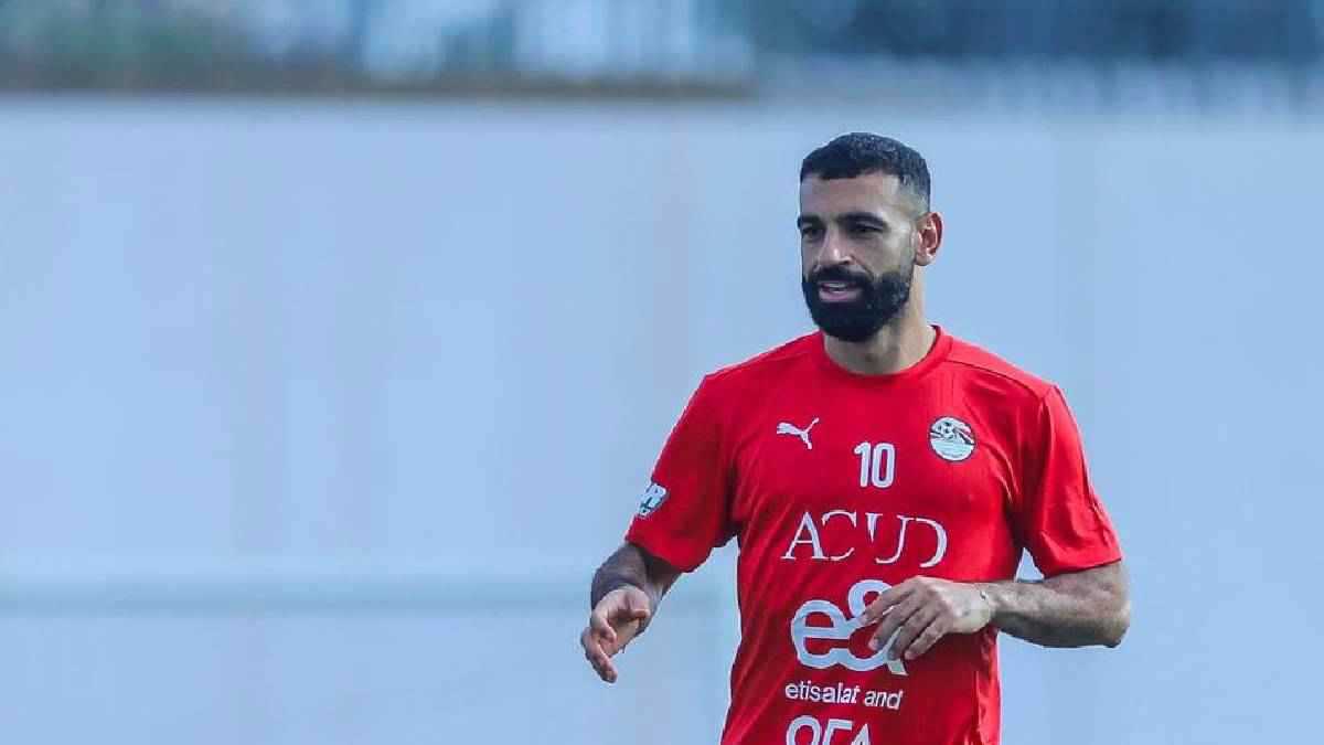 بعد أنباء رحيله عن ليفربول.. أول عملاق أوروبي يتحرك لضم محمد صلاح | إرم نيوز