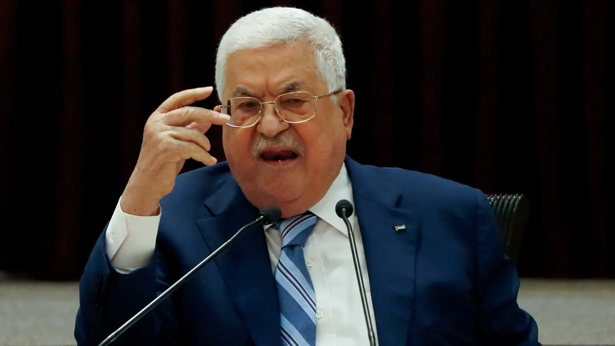 قناة عبرية: الرئيس الفلسطيني أبدى استعداده لتجميد مطالبات محاكمة إسرائيليين في لاهاي