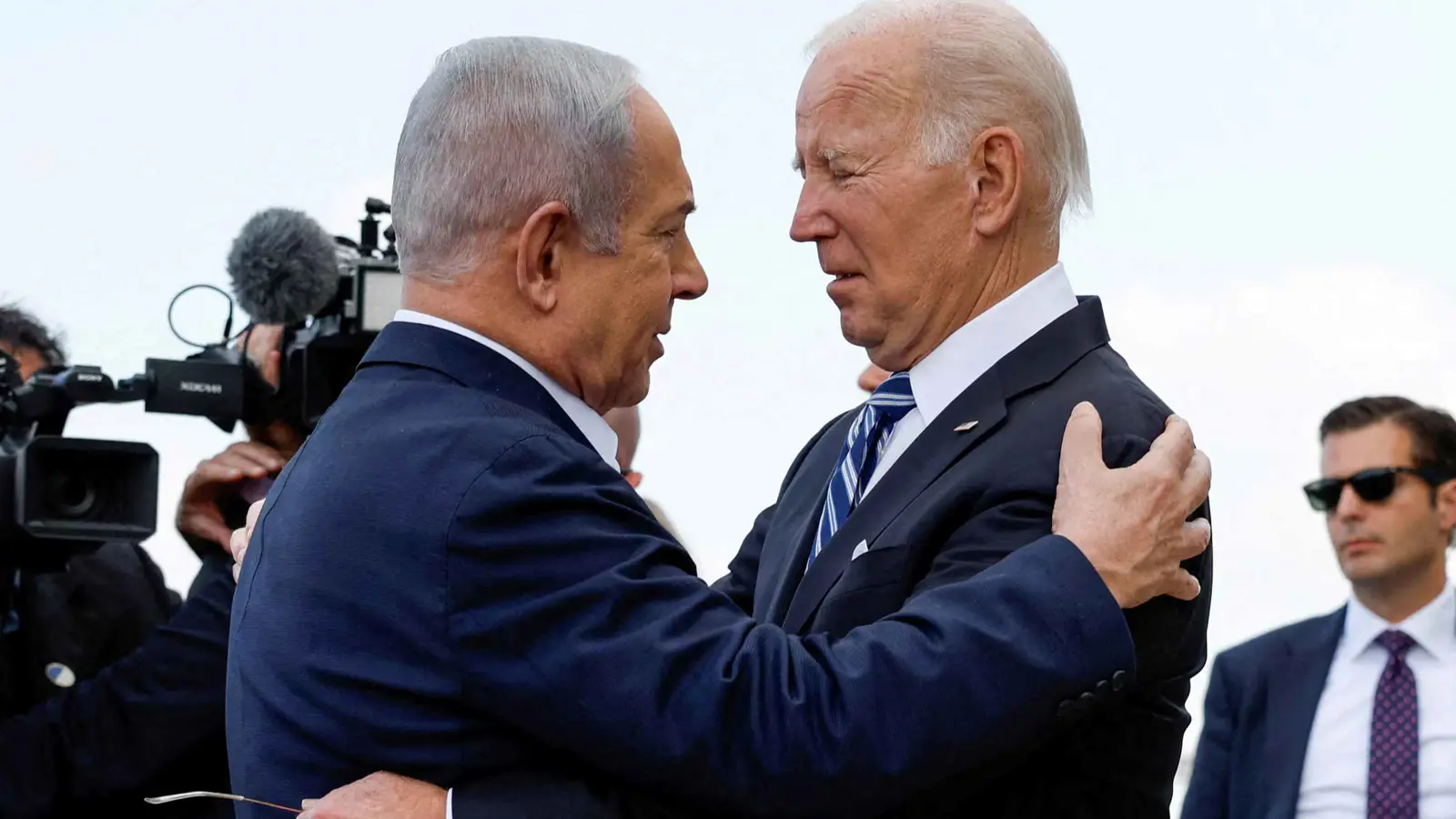 بعد "وعد" من بايدن.. قرار إسرائيلي تجاه البنوك الفلسطينية