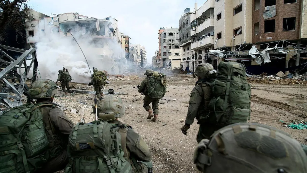 ماكرون يحذر إسرائيل من الخطر الأمني بعيد المدى لاستمرار حرب غزة 