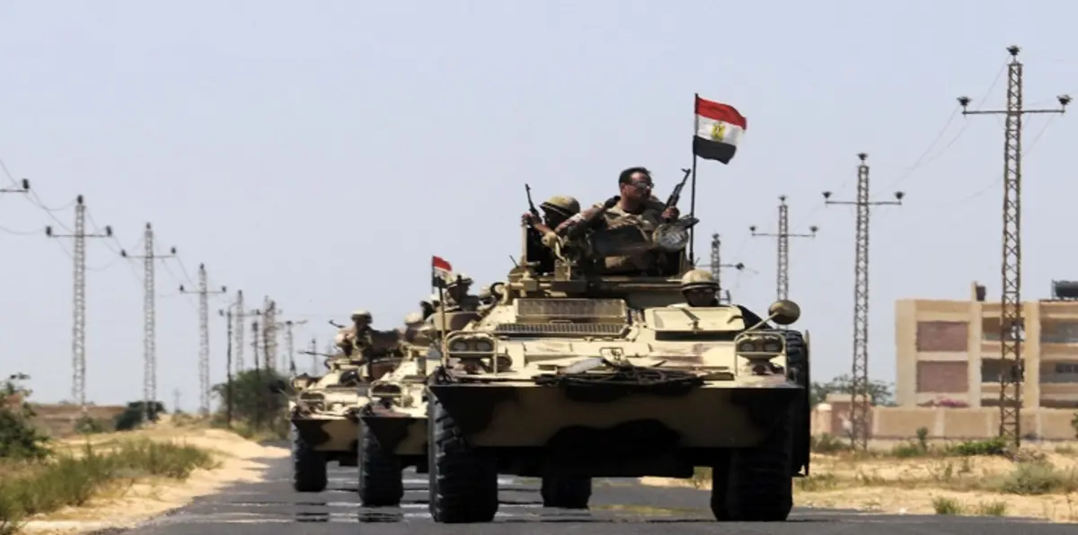 الجيش المصري يقتل 14 مسلحًا ويعتقل آخرين في سيناء (صور)