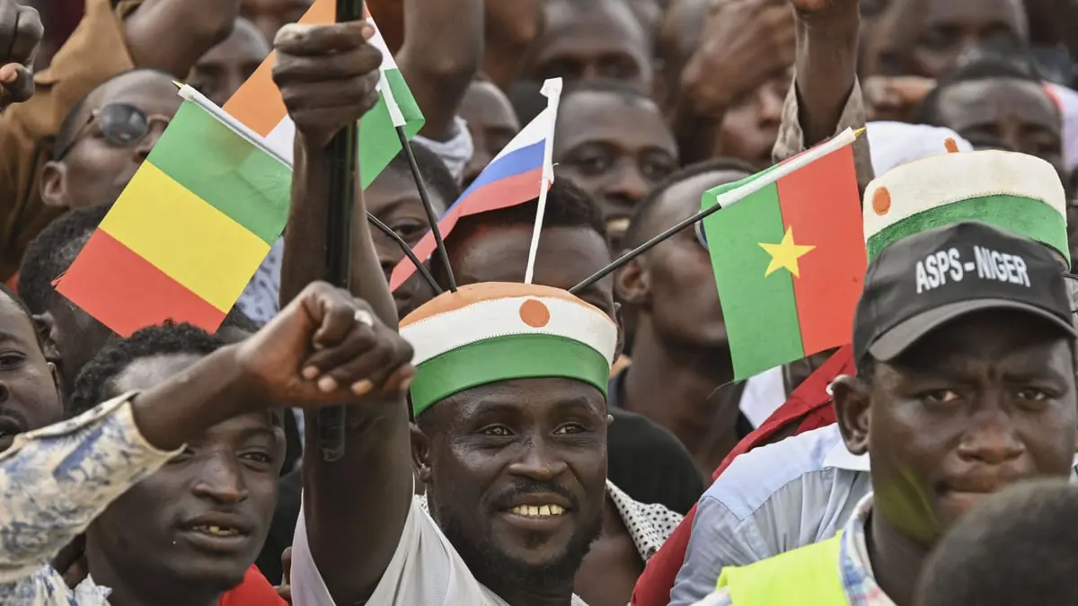 قادة مالي وبوركينا فاسو والنيجر يعتزمون إنشاء اتحاد