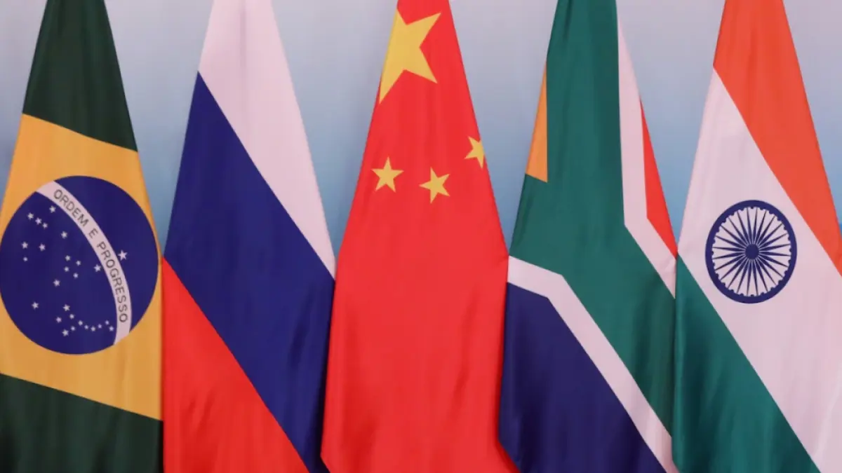 جنوب أفريقيا تؤكد عقد قمة بريكس "حضورياً".. مع بوتين أم من دونه؟