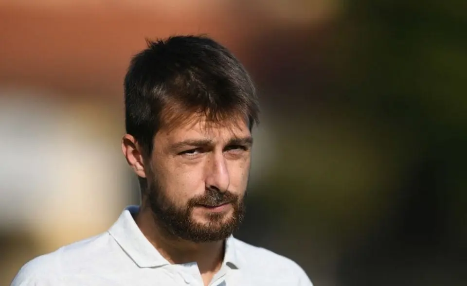 طرد لاعب من معسكر إيطاليا بعد اتهامه بإساءات عنصرية