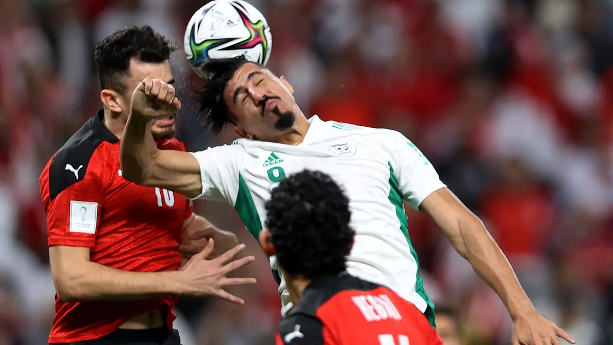 بغداد بونجاح يكشف تطورات إصابته وموقفه من المشاركة في مباراة المغرب والجزائر