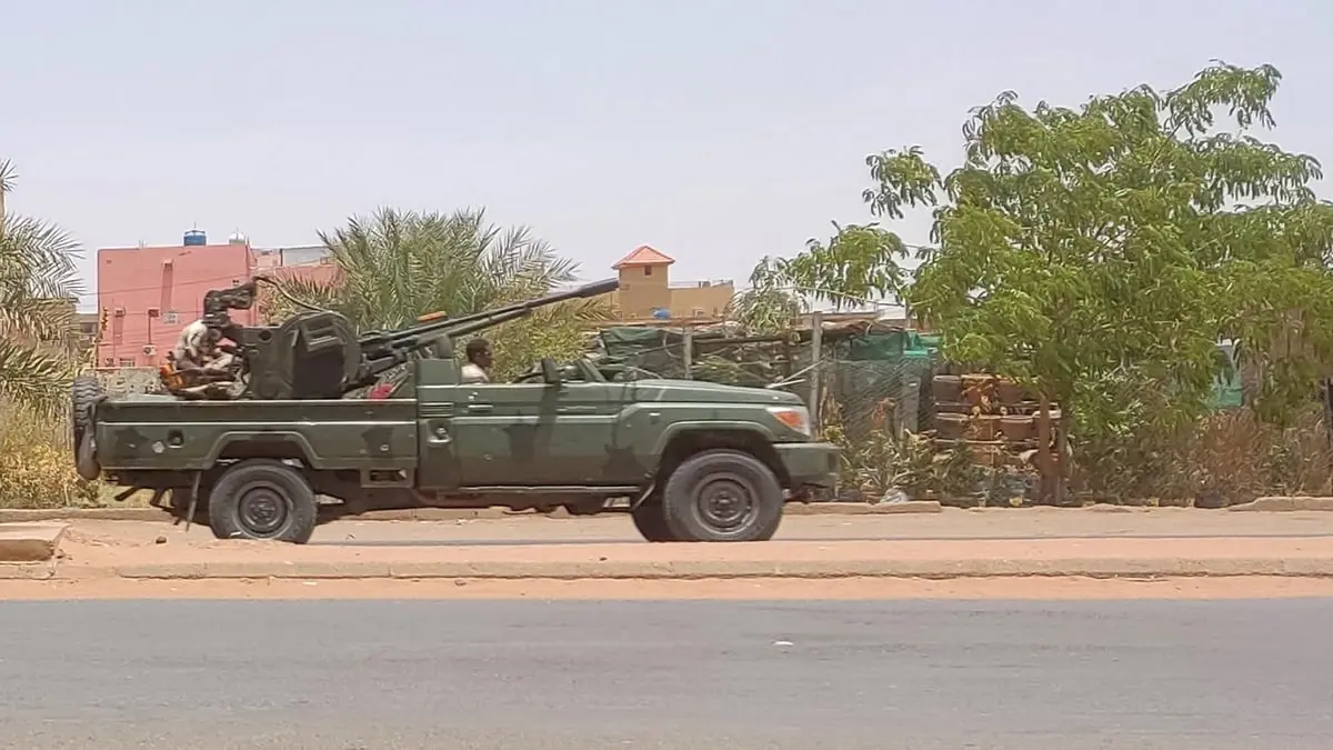 قوات الدعم السريع تعلن إسقاط طائرة للجيش في الخرطوم

