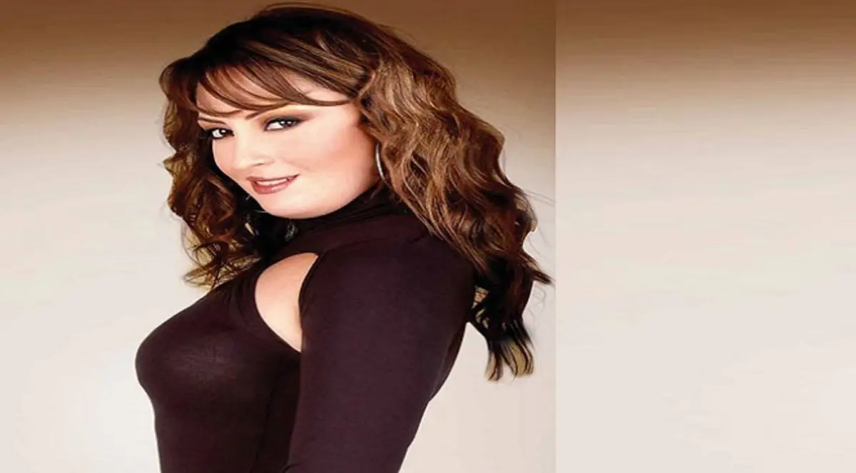 صورة.. نرمين الفقي بفستان مثير