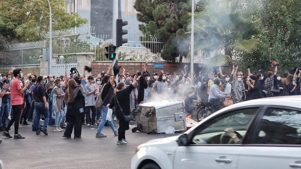 إيران.. مقتل عنصر من الحرس الثوري في همدان