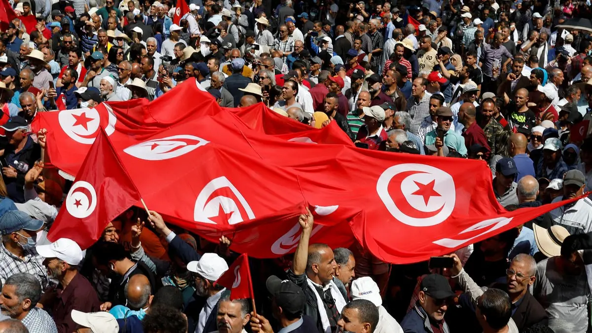 في أول تحرك احتجاجي لها.. "جبهة الخلاص" التونسية تطالب بـ"رحيل" سعيد