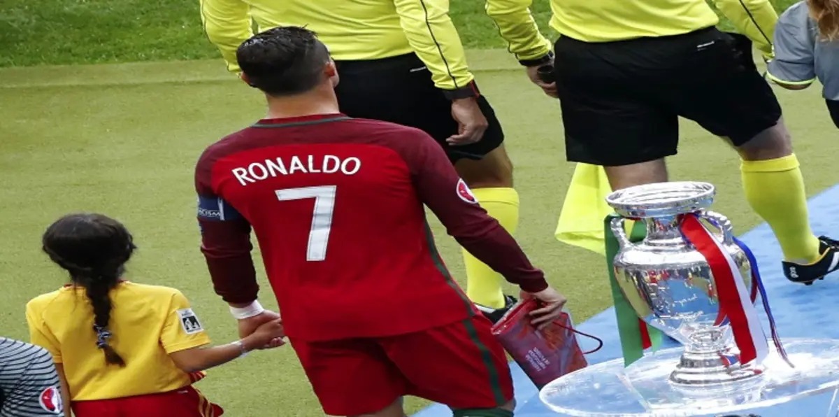 غريزمان أفضل لاعب في يورو 2016 ورونالدو ضمن التشكيلة المثالية