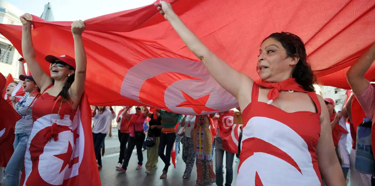 البرلمان التونسي يصادق على قانون يحمي المرأة من العنف والتمييز