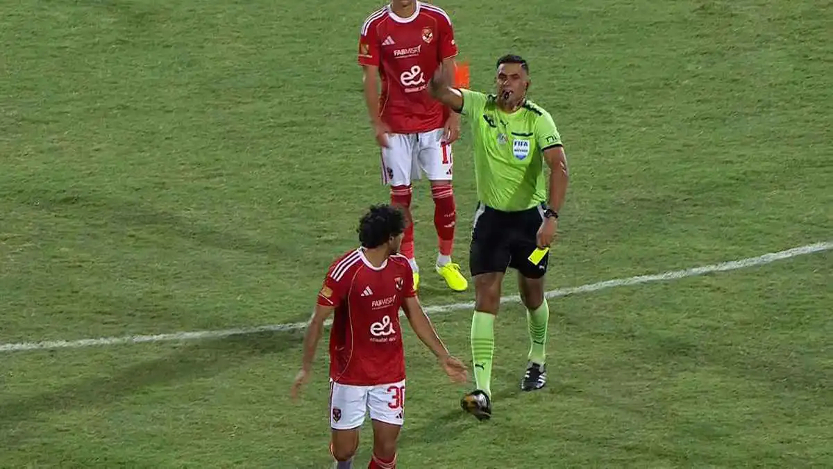 سيناريو الاحتواء.. لماذا أشعل الأهلي المصري "معركة التحكيم" مبكراً؟