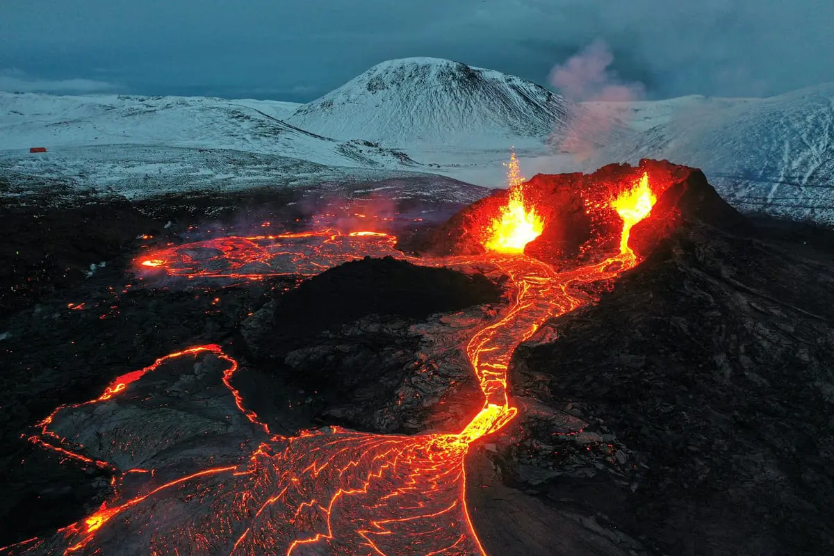 للمرة الرابعة.. بركان أيسلندا يستعر ويواصل قذف الحمم‎