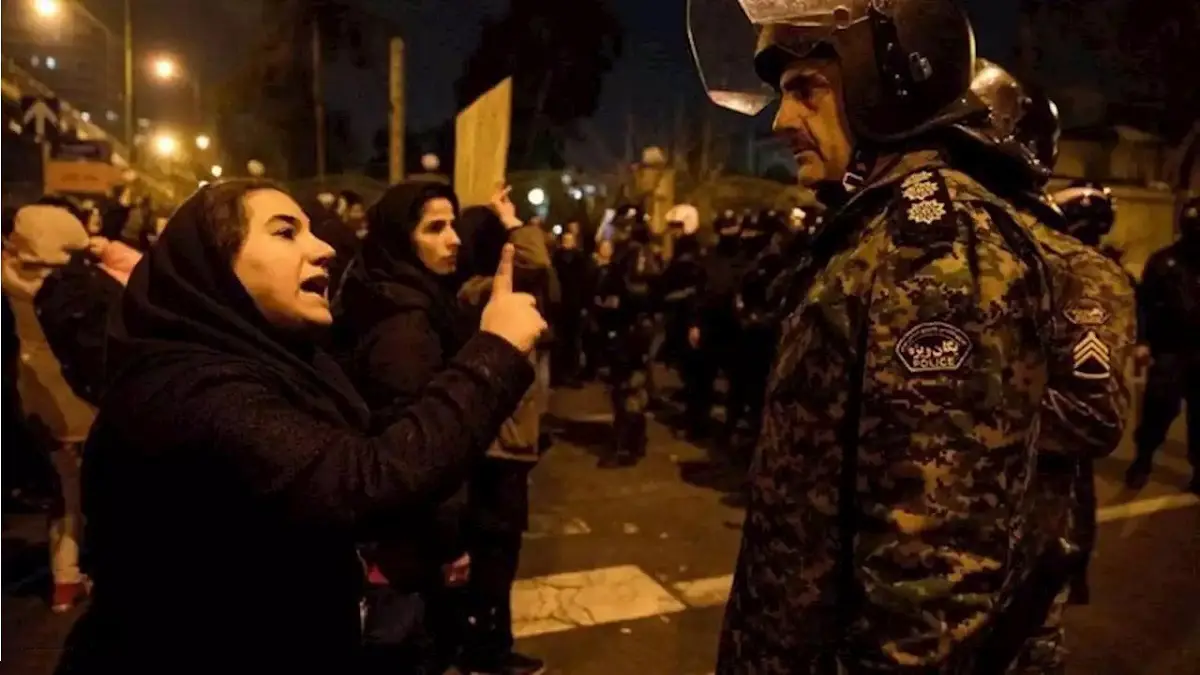 أنباء عن إطلاق نار في احتجاجات بإيران