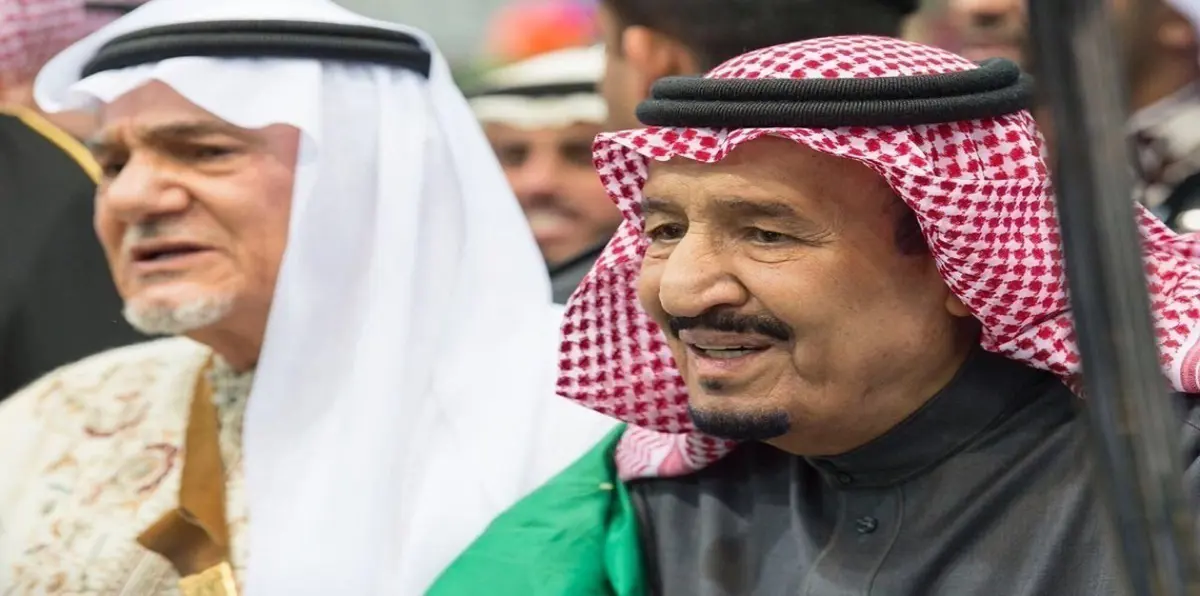 ما دلالات الظهور الأول لساكني "الريتز" في الجنادرية مع الملك سلمان؟