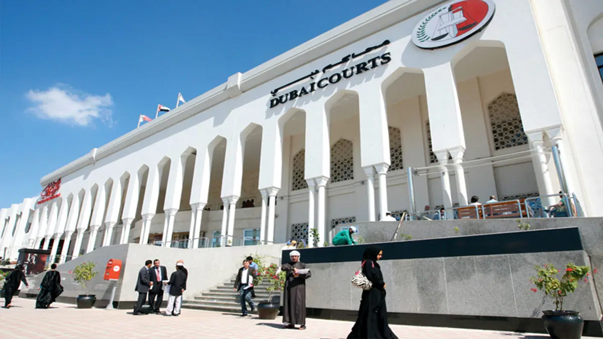 اغتصبها 6 رجال يوميا.. عصابة تستدرج فتاة للإمارات وتجبرها على الرذيلة