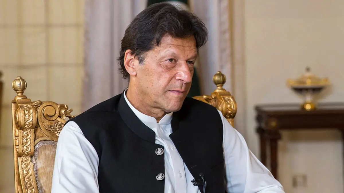 باكستان تكشف عن هدايا تلقّاها مسؤولون سياسيون في آخر 20 عامًا