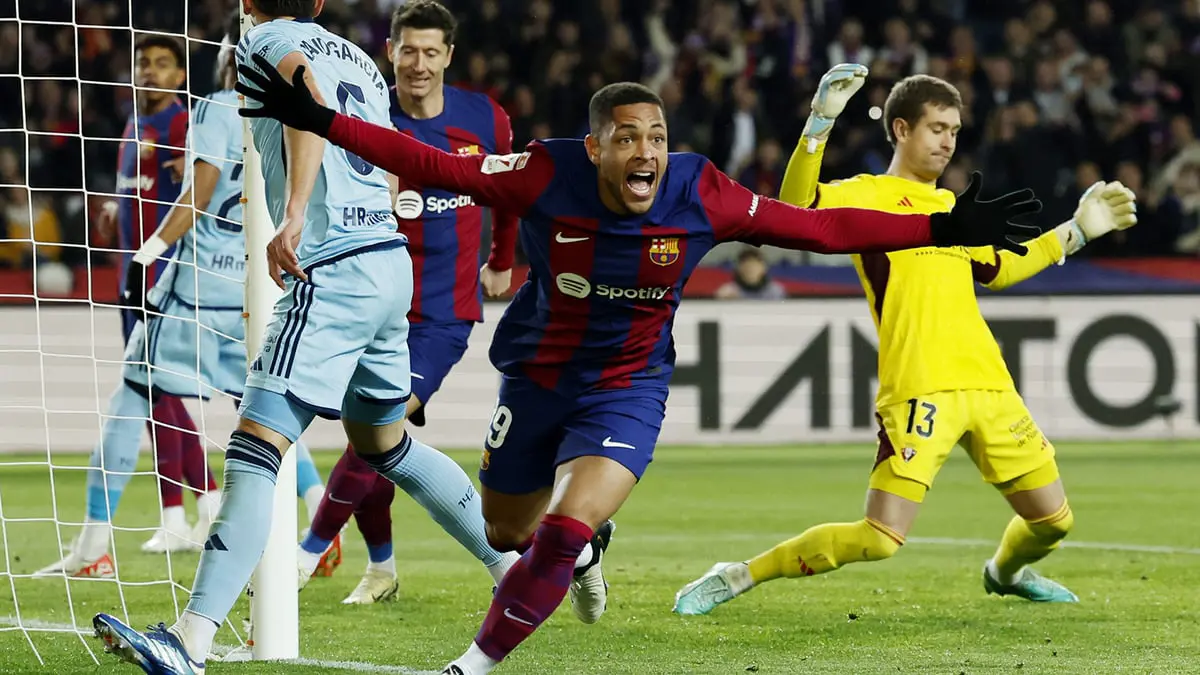 فيتور روكي يسجل أول أهدافه مع برشلونة (فيديو)