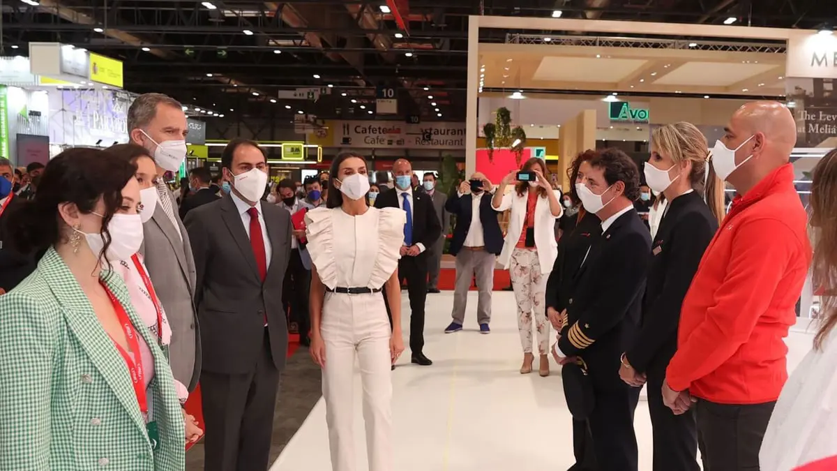 رسالة ود رمزية.. ملك إسبانيا يزور جناح المغرب بمعرض سياحي في مدريد