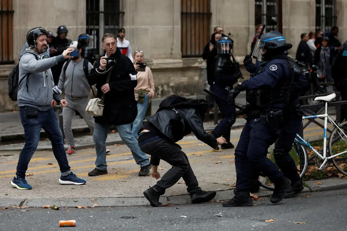 من كاليدونيا الجديدة إلى باريس.. ما سرُّ "انفجار" العنف في فرنسا؟