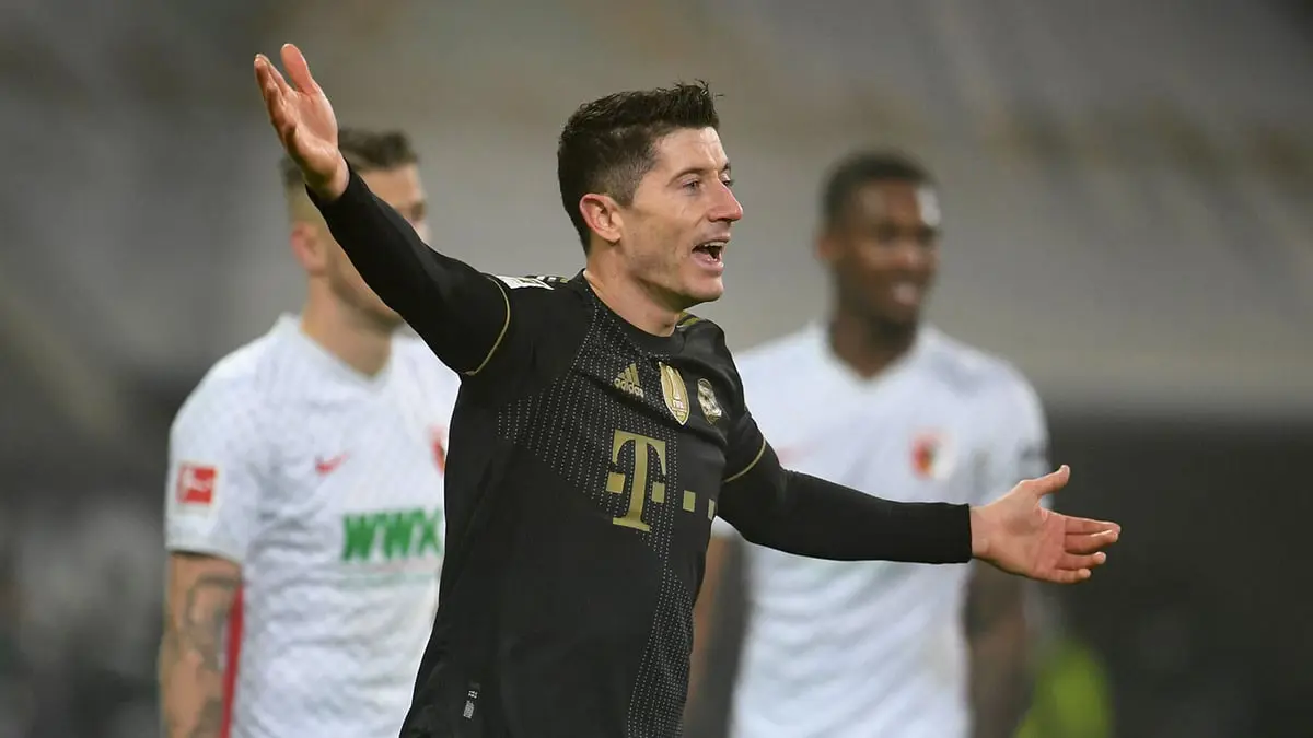 ترتيب الحذاء الذهبي الأوروبي.. ليفاندوفسكي يتقدم ومحمد صلاح يطارده