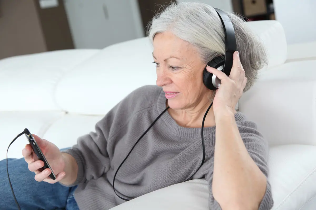 دراسة: الموسيقى تفيد أدمغة كبار السن
