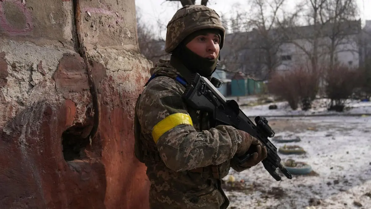 زيلينسكي: معارك شرسة تدور قرب باخموت شرق أوكرانيا