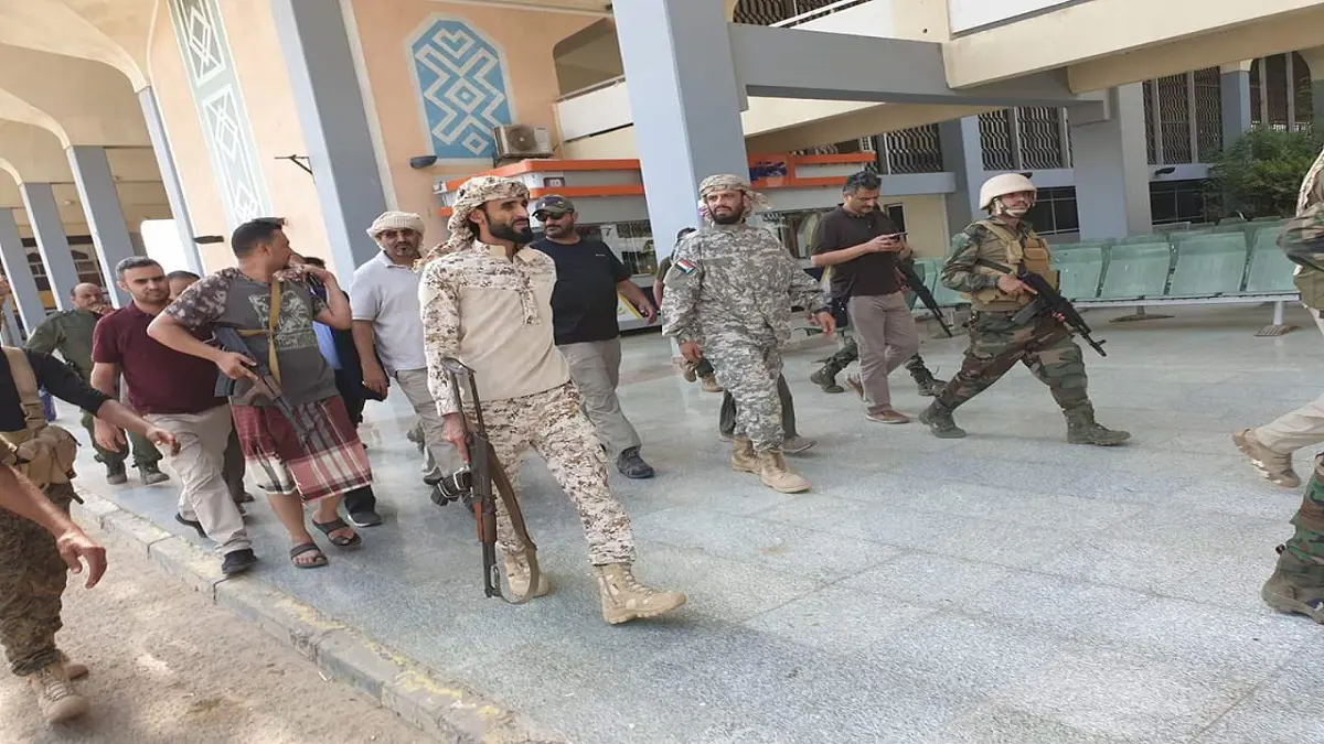 استئناف العمل في مطار عدن بعد توقف المعارك بين قوات "الانتقالي" والحكومة اليمنية   