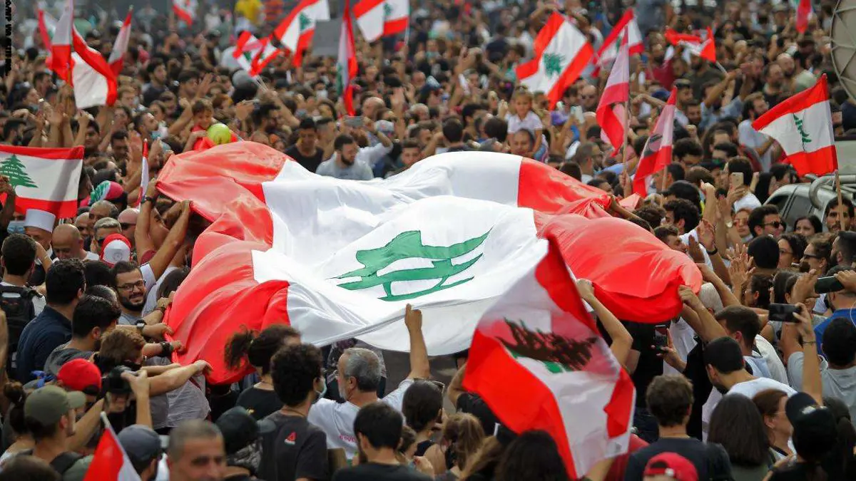 من الذي يقصم ظَهر الآخَر في لبنان؟