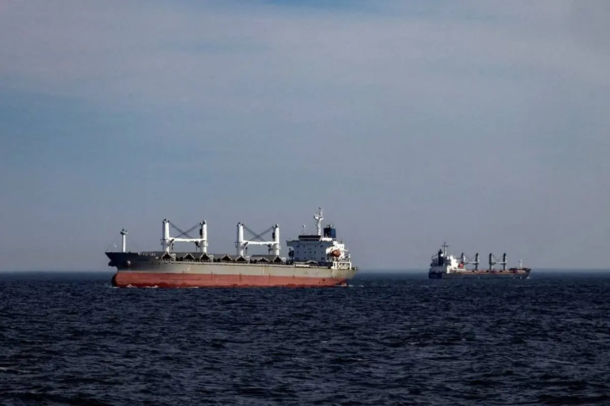 سفينة تبلغ عن تلقيها تعليمات بتغيير مسارها قبالة سواحل عدن اليمنية