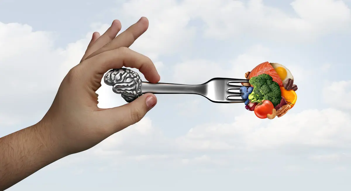 عناصر غذائية مرتبطة بإبطاء شيخوخة الدماغ