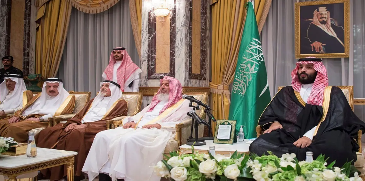 ولي العهد السعودي يأمر بعلاج الإعلامي الرياضي مدني رحيمي