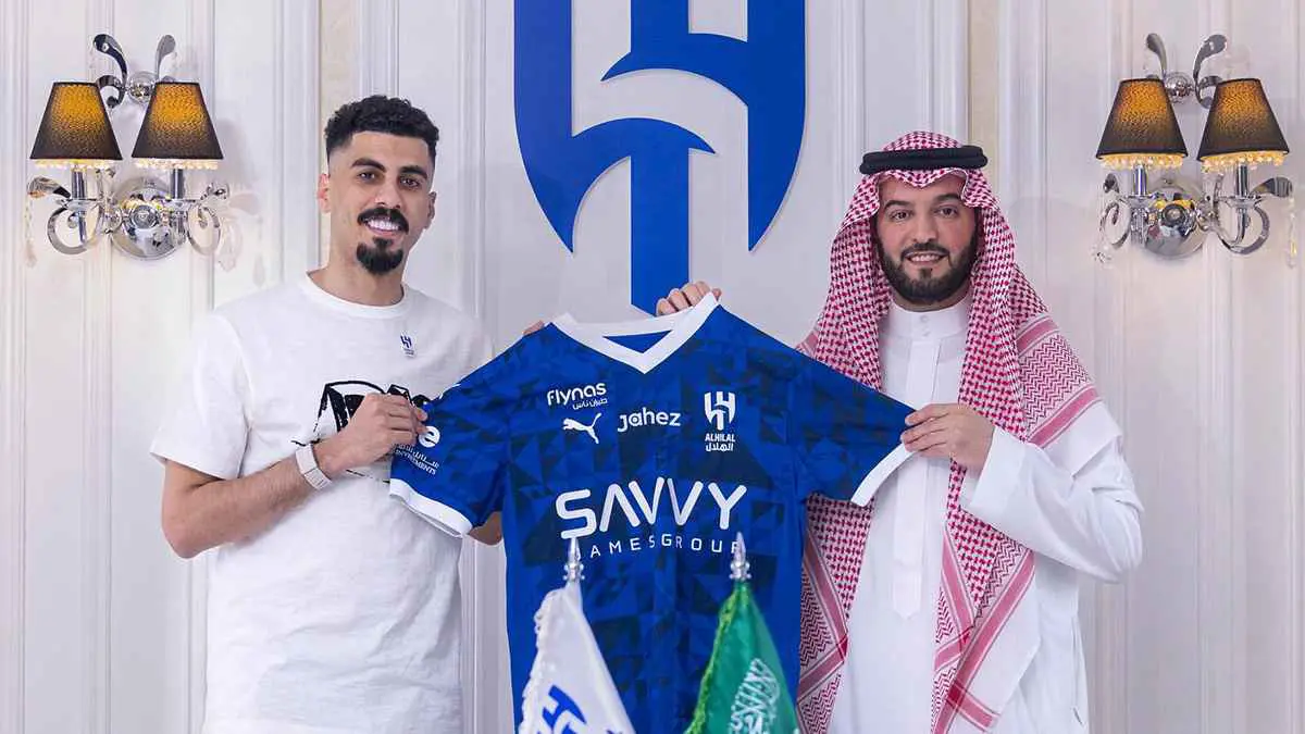 الصفقة الصادمة.. 5 أسباب وراء تعاقد الهلال مع علي لاجامي