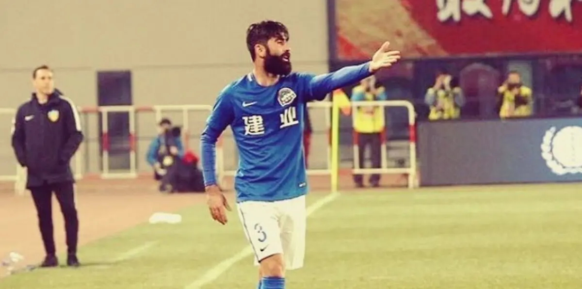 نادي الهلال السعودي ينافس الأهلي المصري على ضم أحمد الصالح