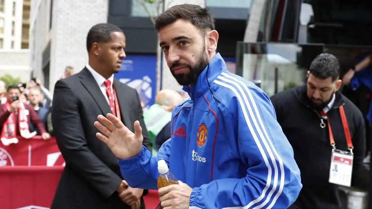متى "يكسر" الهلال عقد برونو فيرنانديز مع مانشستر يونايتد؟